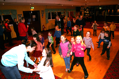 JUVENILE SET DANCING IN CLONDUFF 2012
