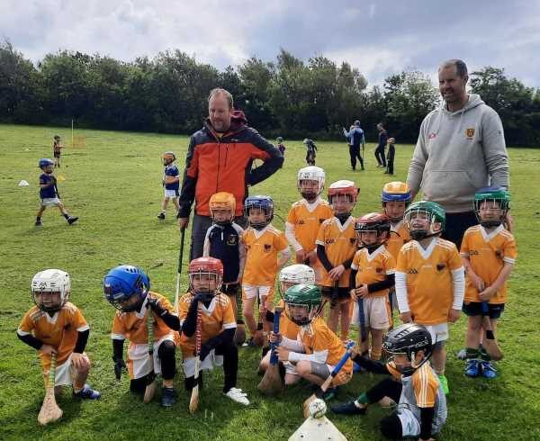 CLONDUFF U6 HURLERS MAKE THEIR DEBUT!